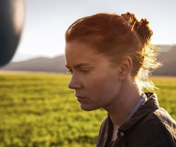 Amy Adams staat voor een vrij lastige uitdaging in Arrival
