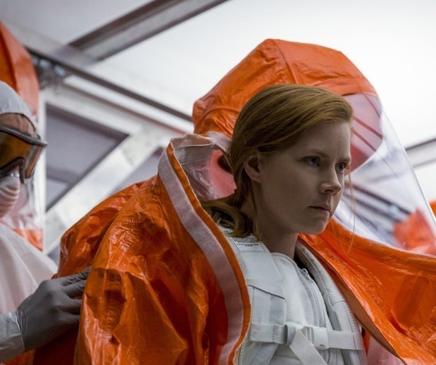 Amy Adams kan communiceren met aliens in Arrival