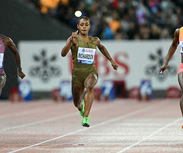 De de Amerikaanse Sha'Carri Richardson hoopt haar titel te verdedigen tijdens het koningsnummer van de WK Atletiek 