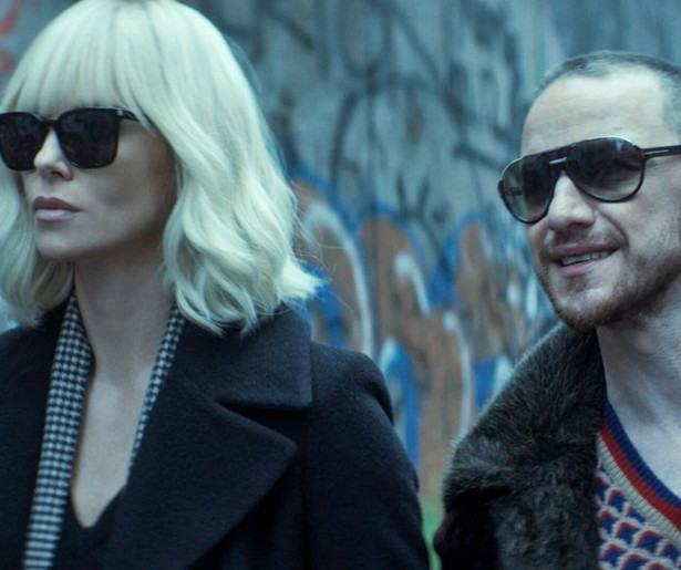 Charlize Theron heeft een dubbele agenda in Atomic Blond