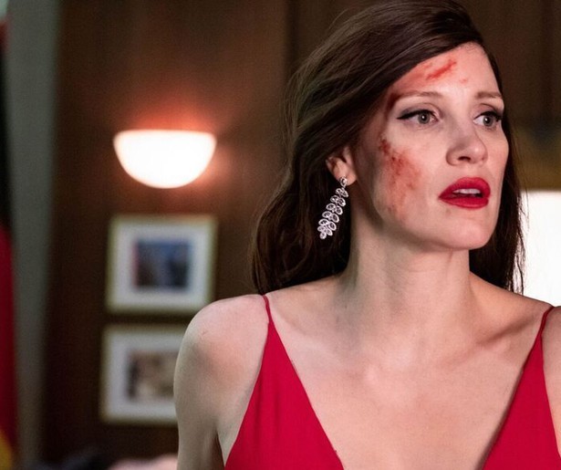 Je krijgt Jessica Chastain niet zo snel klein in actie-misdaadfilm Ava