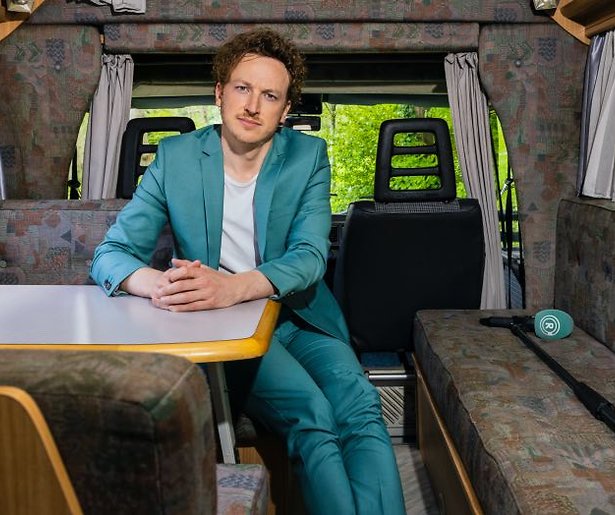 Fons Hendriks maakt Radar Checkt! in zomermaanden