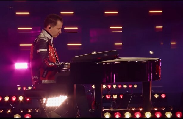 Zo opende Bart Arens de Top 2000 van 2022