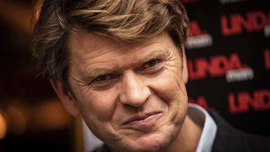 Het is officieel: Beau van Erven Dorens is de nieuwe late night-presentator van RTL Het is officieel: Beau van Erven Dorens is de nieuwe late night-presentator van RTL