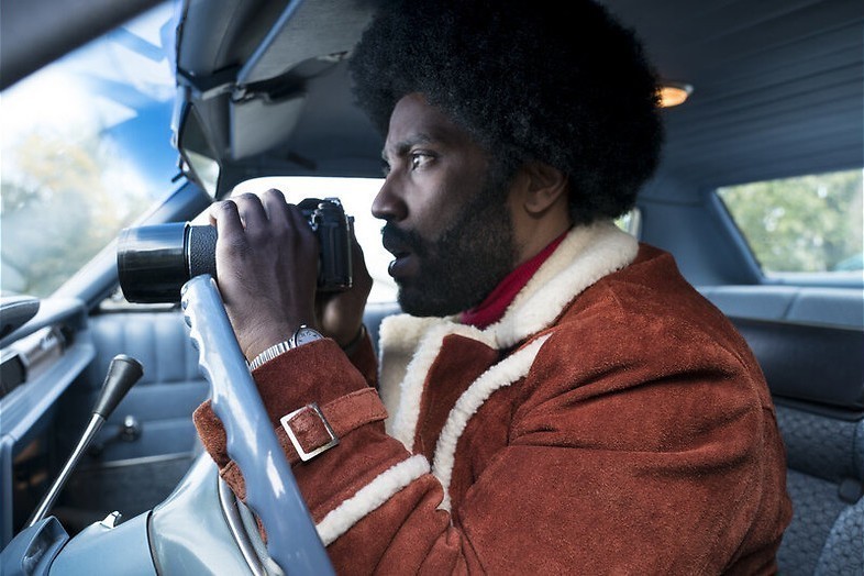 John David Washington gaat undercover bij de KKK John David Washington gaat undercover bij de KKK