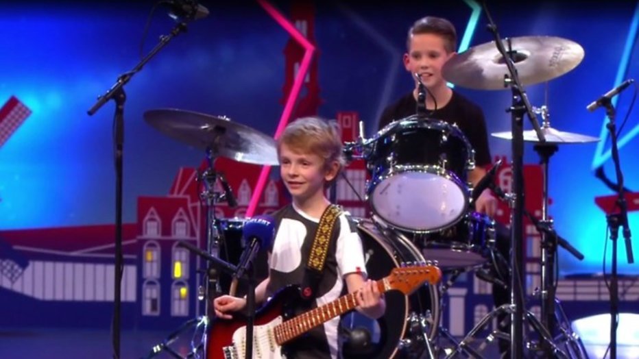 Videosnack: De Black Swords zoeken zanger bij Holland's Got Talent