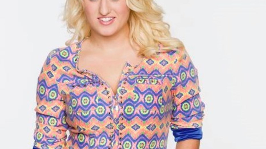 Britt Dekker begint paardenkanaal op YouTube