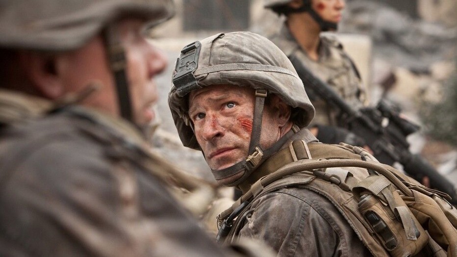 Aaron Eckhart als Michael Nantz in Battle Los Angeles Aaron Eckhart als Michael Nantz in Battle Los Angeles