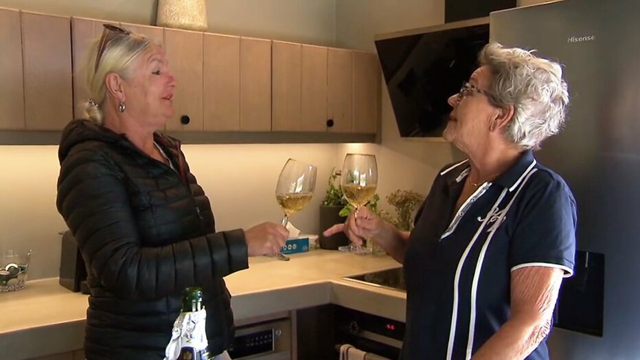 Petra en Lieske in B&B Vol Liefde 2025