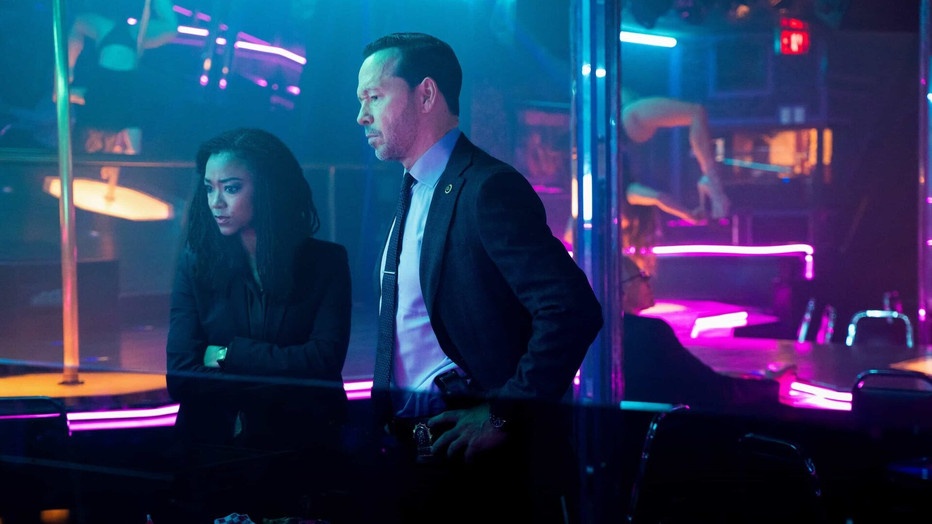 Sonequa Martin-Green en Donnie Wahlberg in Boston Blue
