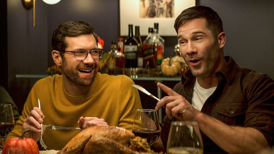 Billy Eichner en Luke Macfarlane in Bros