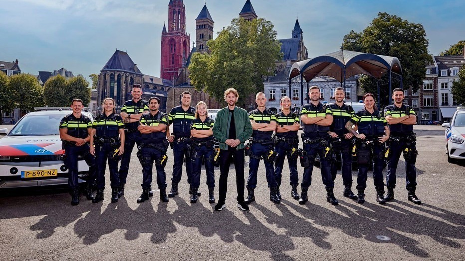 Bureau Maastricht-agenten Kenia en Guido proberen Ewout Genemans zo goed mogelijk te beschermen