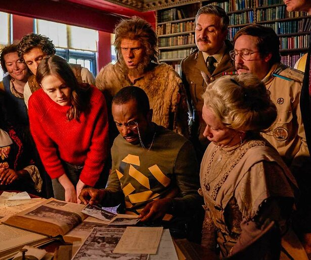 Nieuwste Ghosts-seizoenen nu te zien bij BBC First