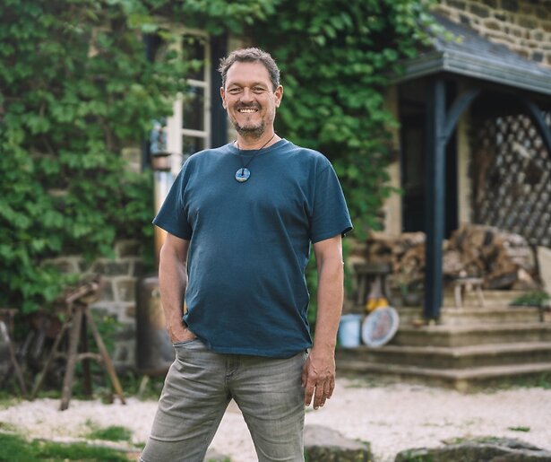 Alexandra maakt als vertrekker bij Walter tongen los in B&B Vol Liefde