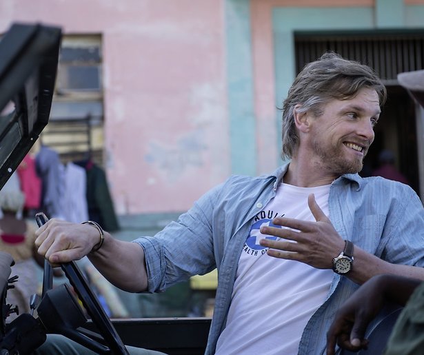 Barry Atsma is beruchte bankier in Duitse serie