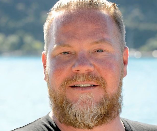 Bastiaan van Schaik showt nieuw figuur