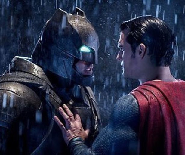 Superman knokt met Batman
