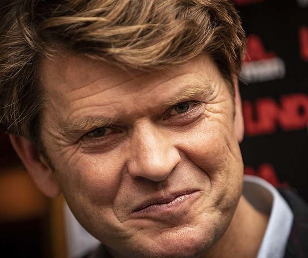 Het is officieel: Beau van Erven Dorens is de nieuwe late night-presentator van RTL