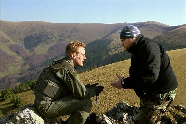 Owen Wilson stort neer in Behind Enemy Lines