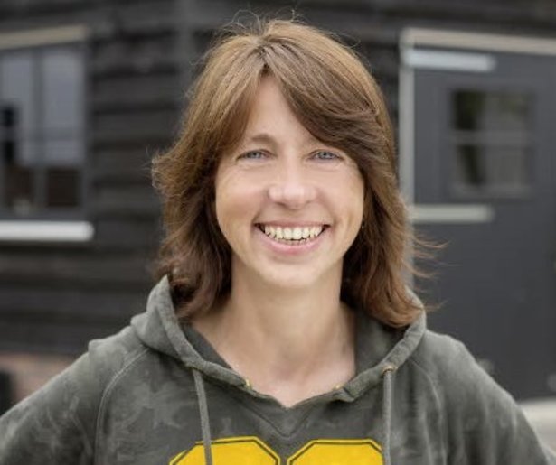 Boerin Bertie blikt terug op Boer Zoekt Vrouw in De Wandeling