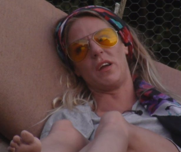 Utopiaan Ruud troost huilende ex Billy: Liefdesverdriet heeft tijd nodig