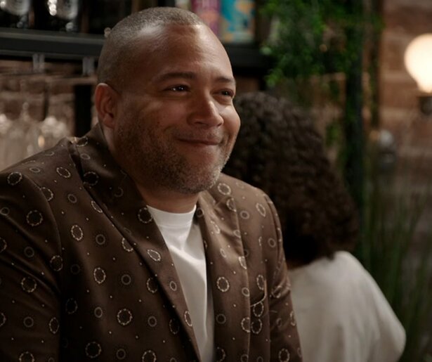 Everon Hooi strikt GTST-collega als model voor onderbroekenmerk