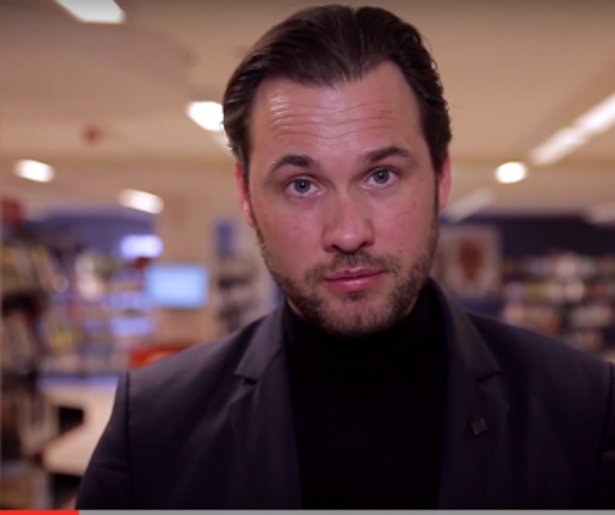 Bo Saris zou geld achterover hebben gedrukt