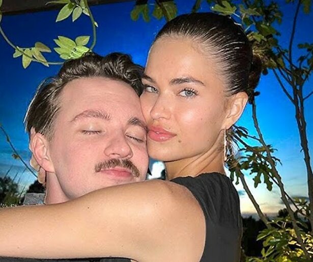 Bram Krikke en zijn vriendin presenteren realityshow