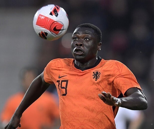 Jong Oranje begint het EK onder 21 met een heuse derby