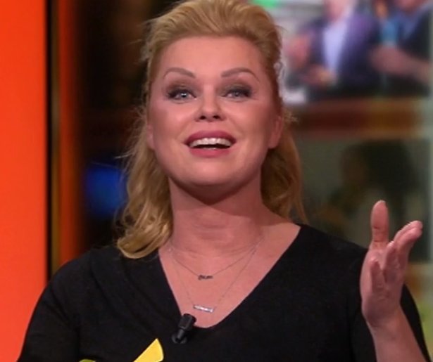 Ontroerde Bridget Maasland neemt afscheid van Shownieuws