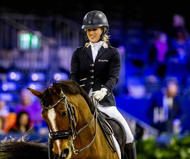 Dierenquiz voor Britt Dekker bij Avrotros