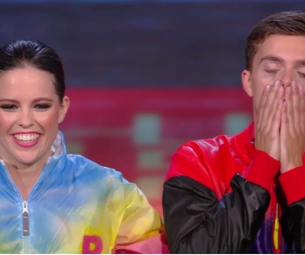 Videosnack: Waterballet met Buddy & Robin in Dance Dance Dance