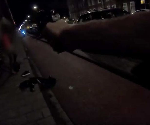 Videosnack: Het gaat er vanavond heftig aan toe in Bureau Burgwallen