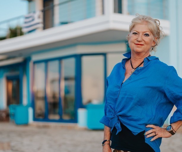 Iris zit helemaal niet meer te wachten op nieuwe kandidaten in B&B Vol Liefde 2024