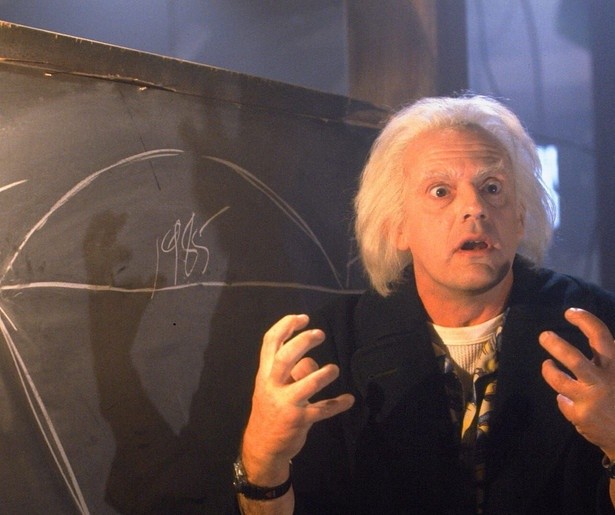 Christopher Lloyd reist door de tijd in Back to the Future Part II