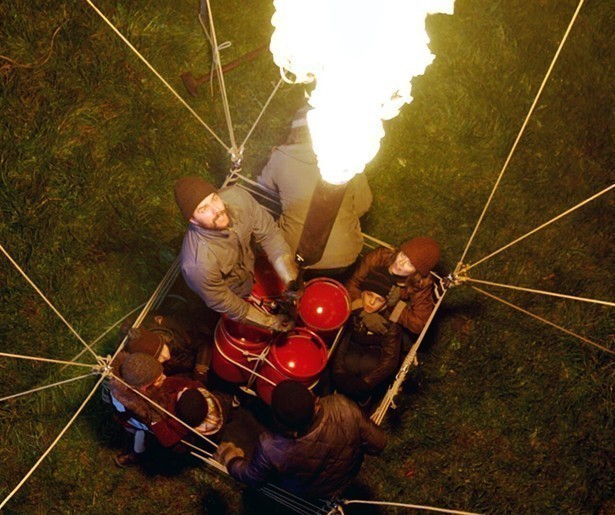 Ontsnappen in een zelfgemaakte luchtballon in Duitse film Ballon