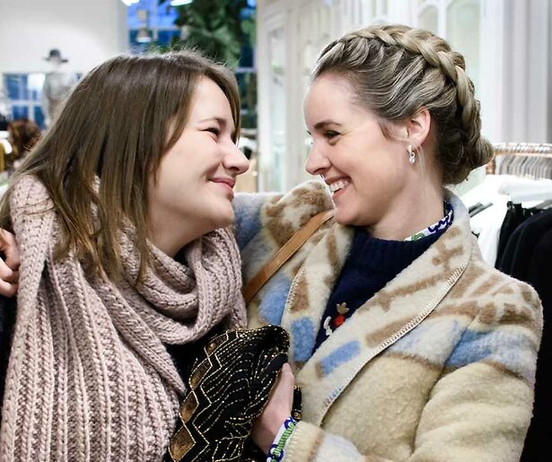 Barbara Sloesen valt als een blok voor Jim Bakkum in Zwaar Verliefd!