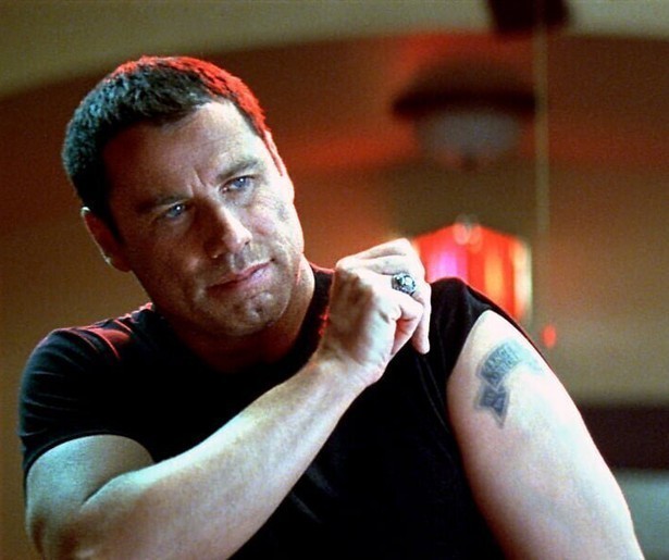 John Travolta onderzoekt de mysterieuze dood van Samuel L. Jackson in Basic