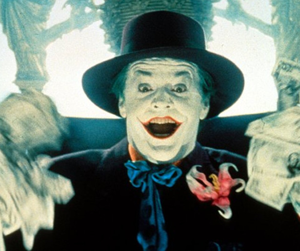Jack Nicholson transformeert in de waanzinnige Joker in Batman