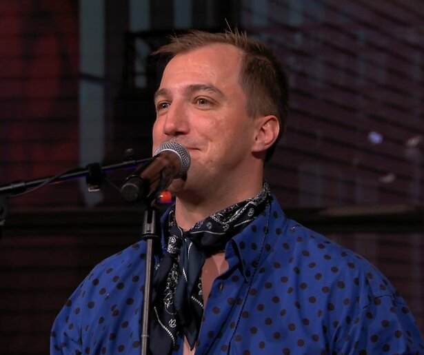 Bee Gees Forever roept de hulp van De Oranjezomer-kijkers in