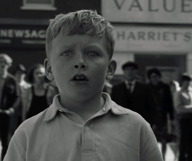 Met Belfast komen de jeugdherinneringen van regisseur Kenneth Branagh tot leven