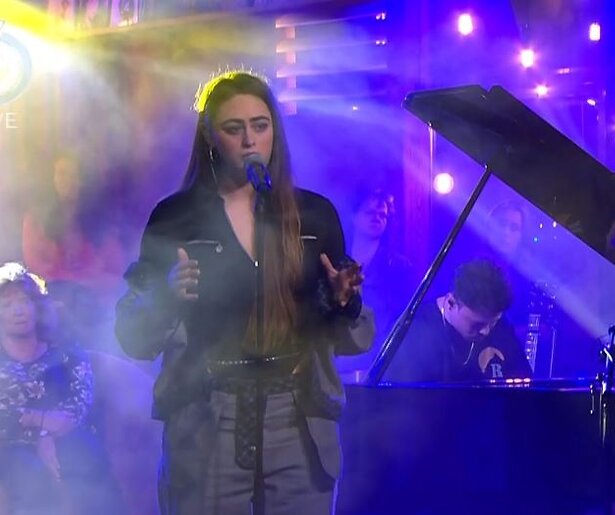 Zangeres Bente maakt indruk in HLF8