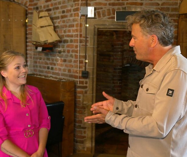 Krijgt Bert van Leeuwen twee zussen met slaande ruzie aan tafel in Het Familiediner?