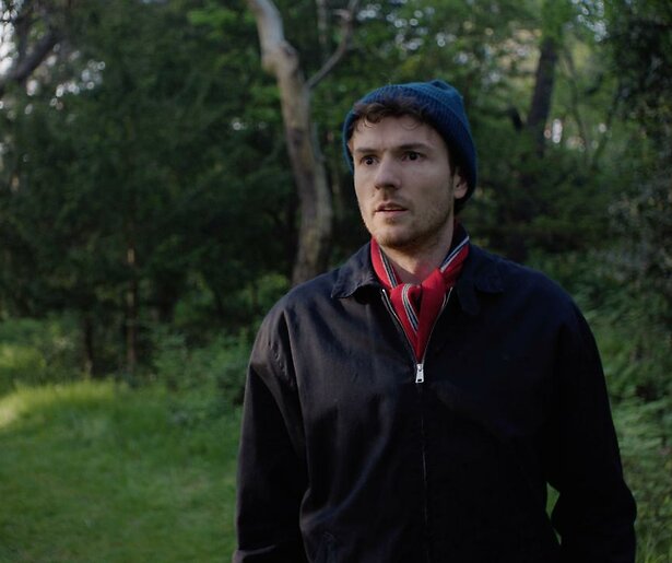 Rein Mulder heeft niemand om een feestje mee te vieren in Beter Wordt het Niet