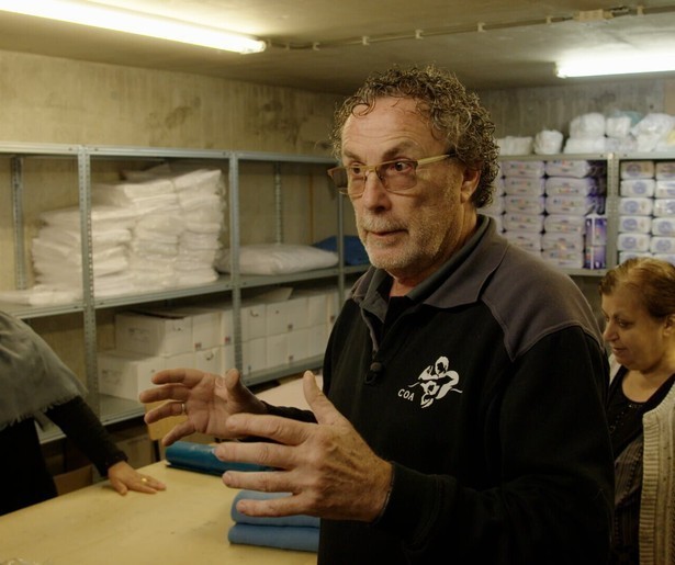 Hoe gaat het er echt aan toe in een asielzoekerscentrum?