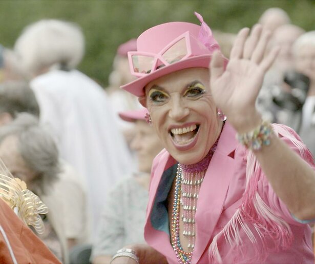 Pride Amsterdam slaat ook de rosse buurt niet over in Bij Ons op de Wallen
