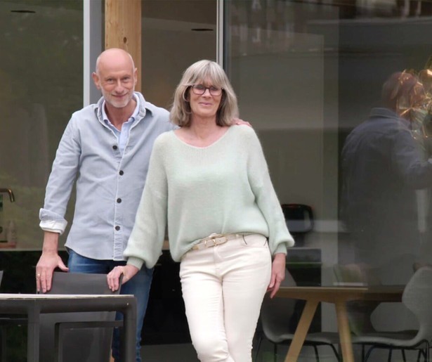 Ans en Arie geven een inkijkje in hun prachtige stulpje in BinnensteBuiten