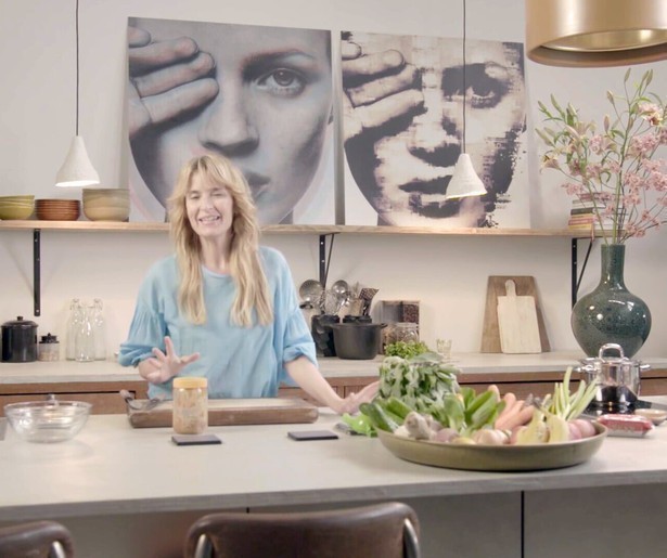 Jetske van den Elsen maakt haar opwachting in het nieuwe seizoen van BinnensteBuiten