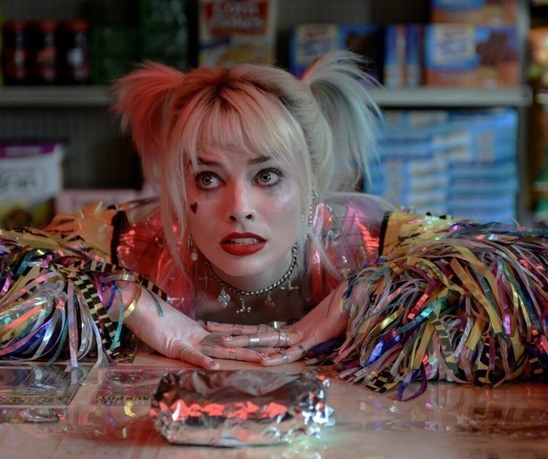Margot Robbie neemt kijkers mee in haar leven na de breuk met Joker in Birds of Prey