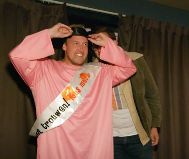 Bjorn en Marcella vieren in Married at First Sight hun vrijgezellenfeesten